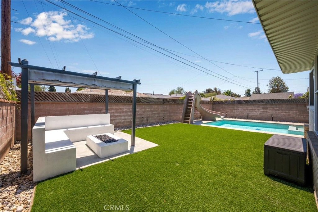 listing image 130727312855063849156