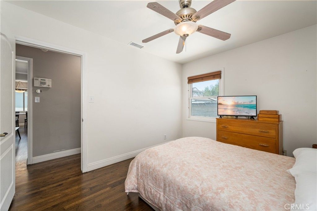 listing image 130729091467088192771