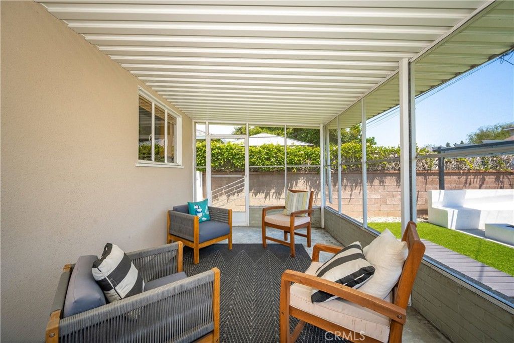 listing image 130725050433807471464