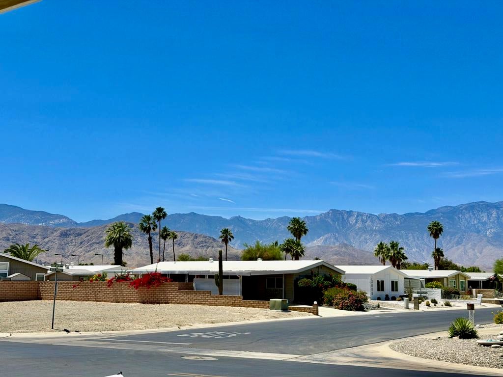 38890 Desert Greens Drive W