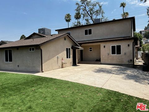 Photo of 5062 Topanga Canyon Boulevard, Woodland Hills, CA 91364 (MLS # 26653397)