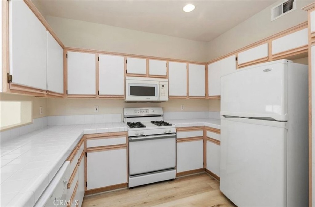 Viewpointe North (VPNR) - Residential