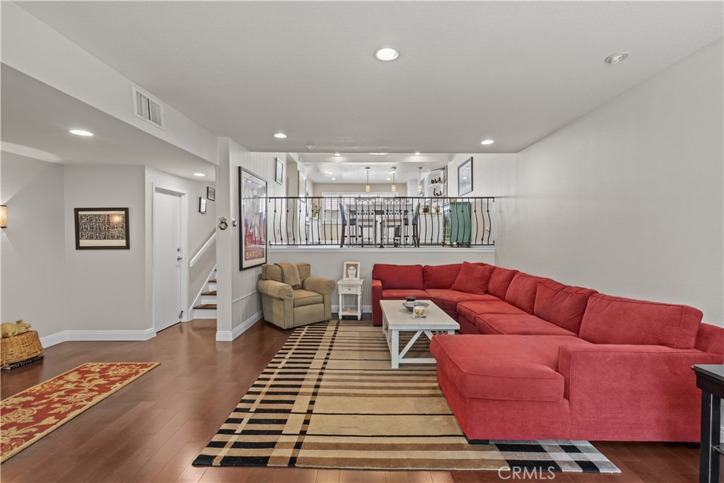 22255 1/4 Erwin Street