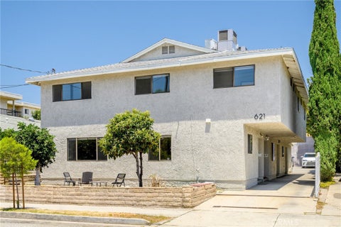 Photo of 621 E Lomita Avenue #A, Glendale, CA 91205 (MLS # GD26156527)