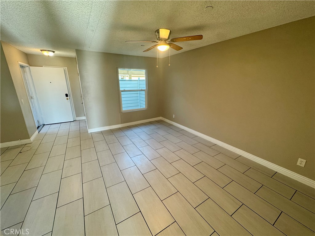 Chestnut Square (CHSQ) - Residential Lease