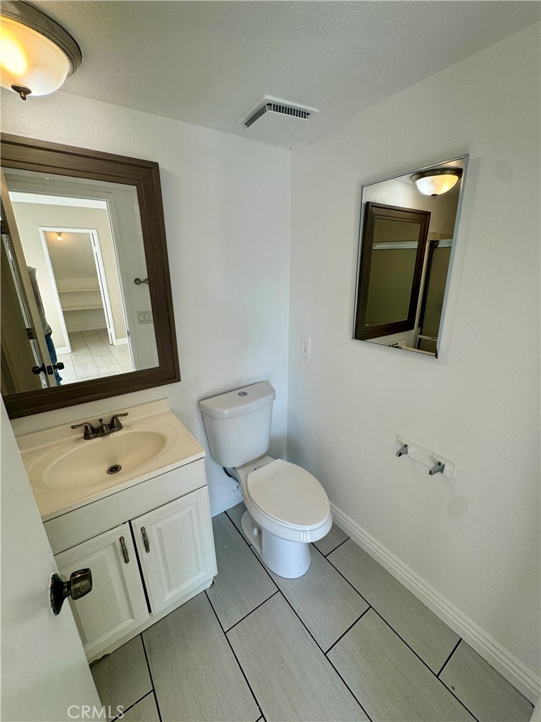 Chestnut Square (CHSQ) - Residential Lease