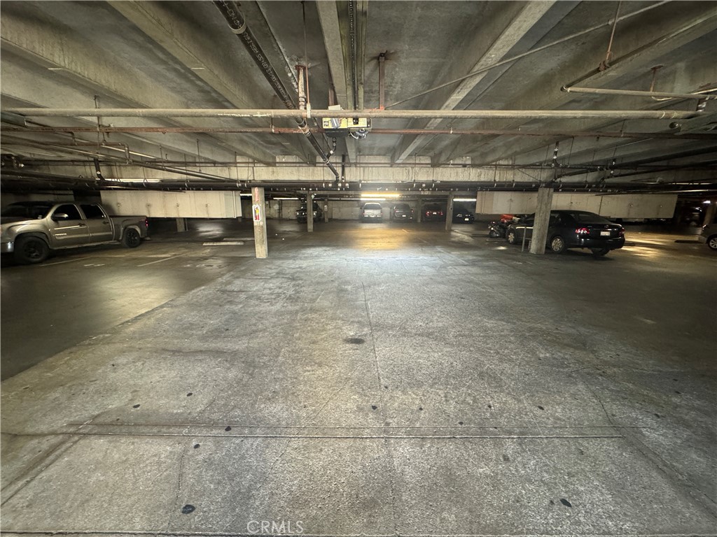 Chestnut Square (CHSQ) - Residential Lease