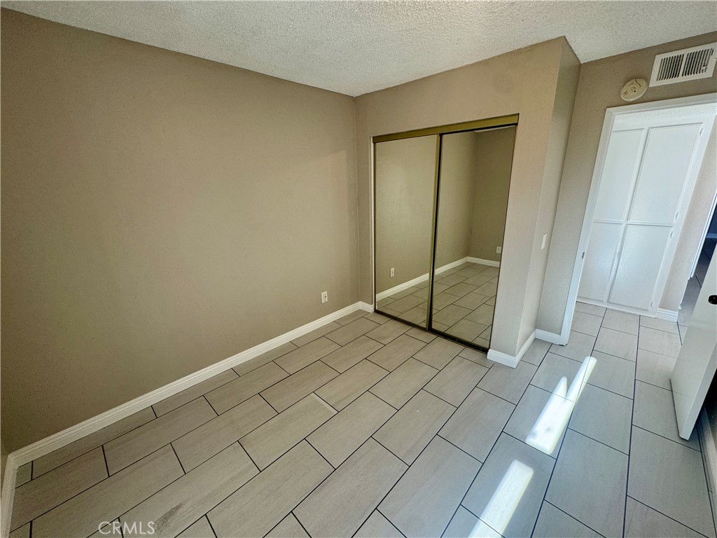 Chestnut Square (CHSQ) - Residential Lease