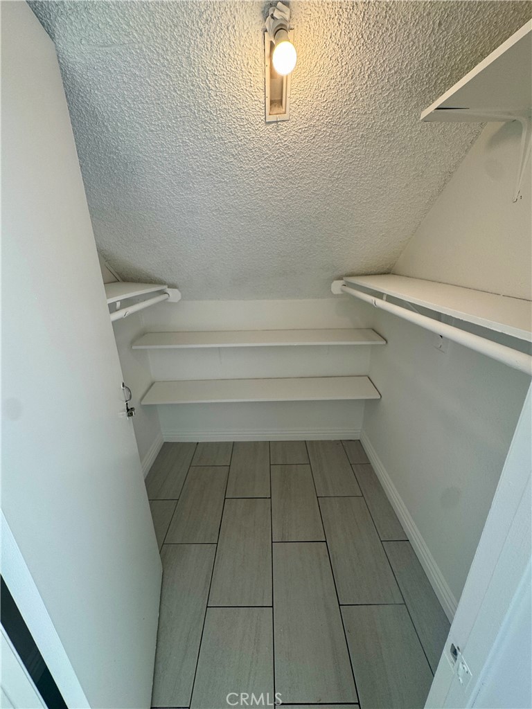 Chestnut Square (CHSQ) - Residential Lease