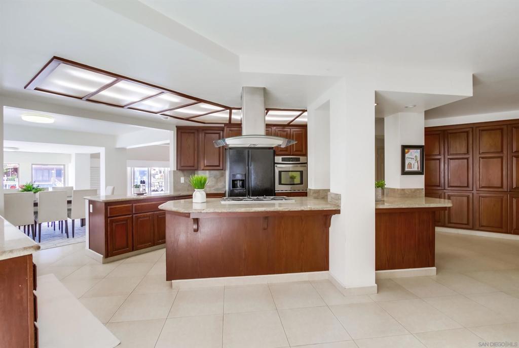 6 Buccaneer Way