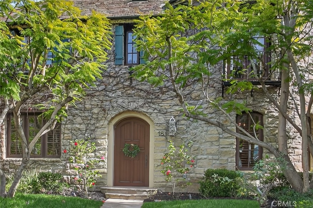 18 Mission Ridge Road