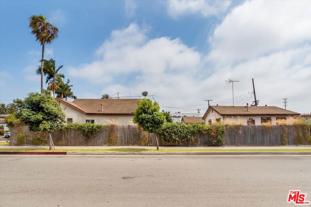 3115 Curts Avenue