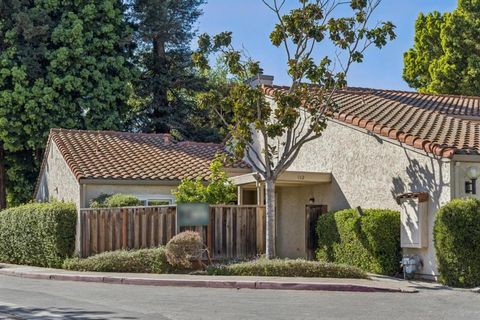 142 Mission Drive East Palo Alto CA 94303