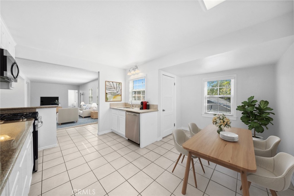 Newport Heights (NEWH) - Residential