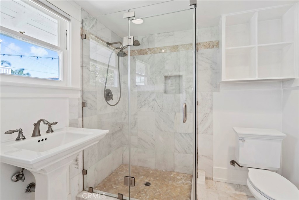 Newport Heights (NEWH) - Residential