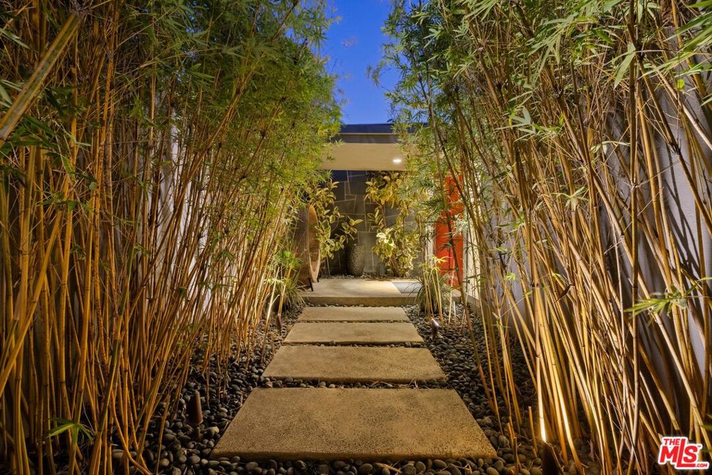 3523 Beverly Ridge Drive