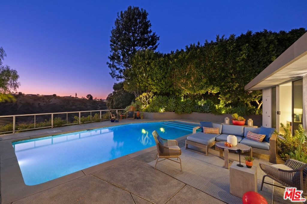 3523 Beverly Ridge Drive