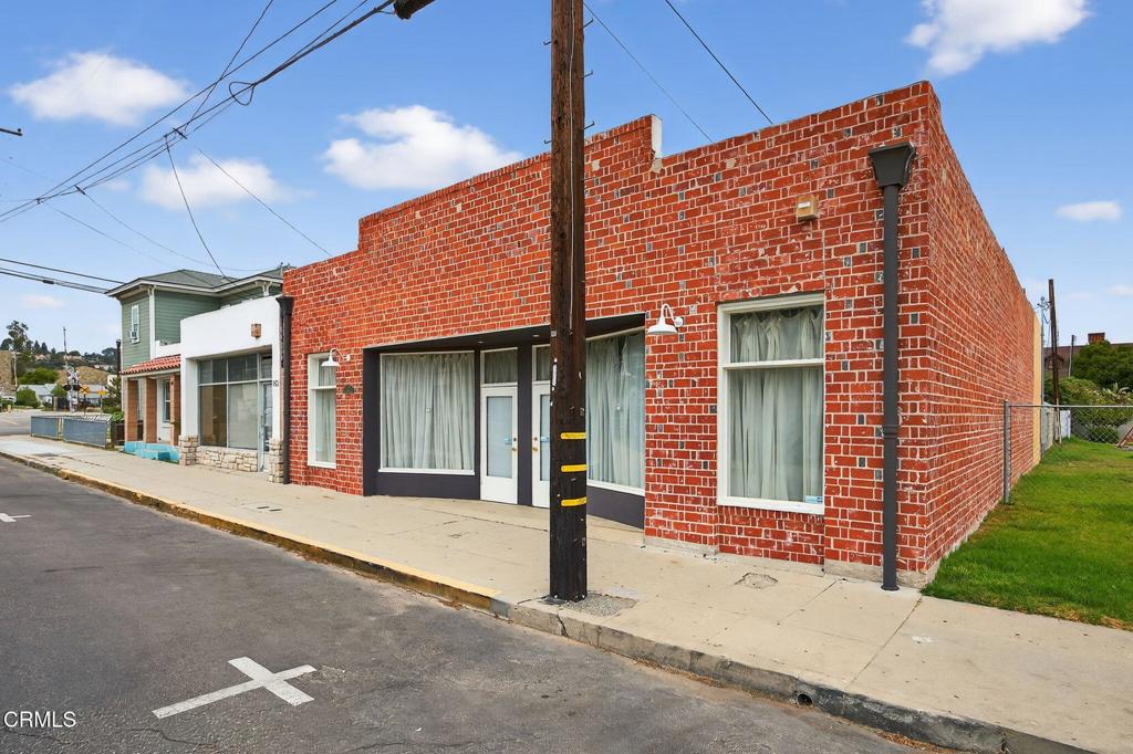 141 Davis Street