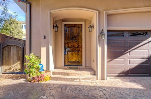 Tiny photo for 612 N Juanita Avenue #B, Redondo Beach, CA 90277 (MLS # PV25171664)