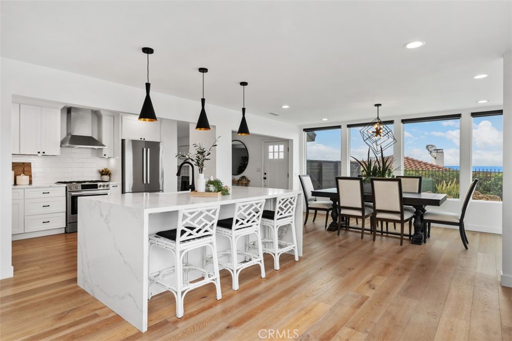 924 Avenida Presidio
