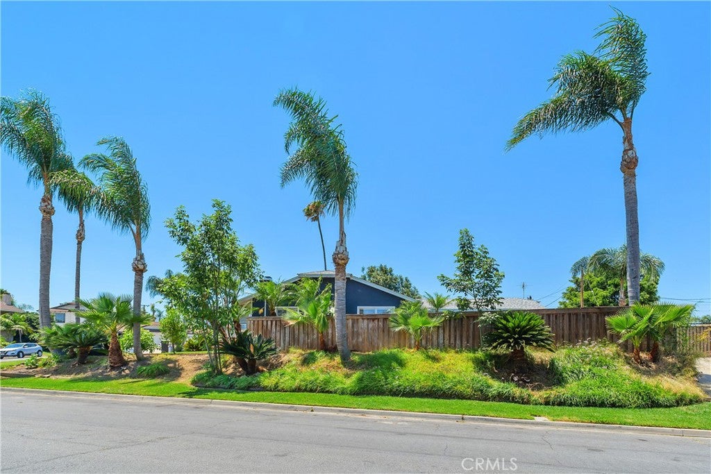 710 Broadmoor Court