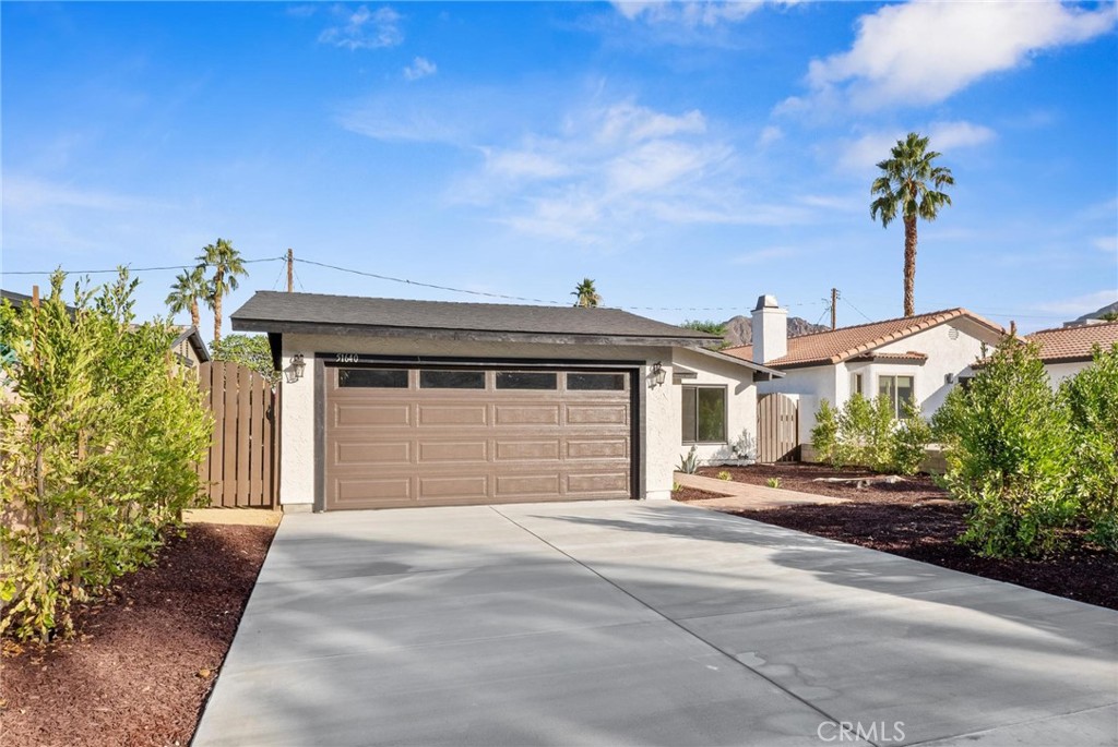 La Quinta Cove* - Residential