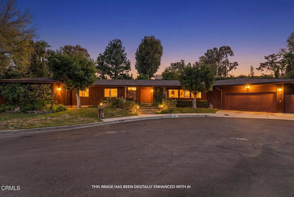 Photo of 16916 Dormie Place, Los Angeles, CA 91436 (MLS # V1-34381)