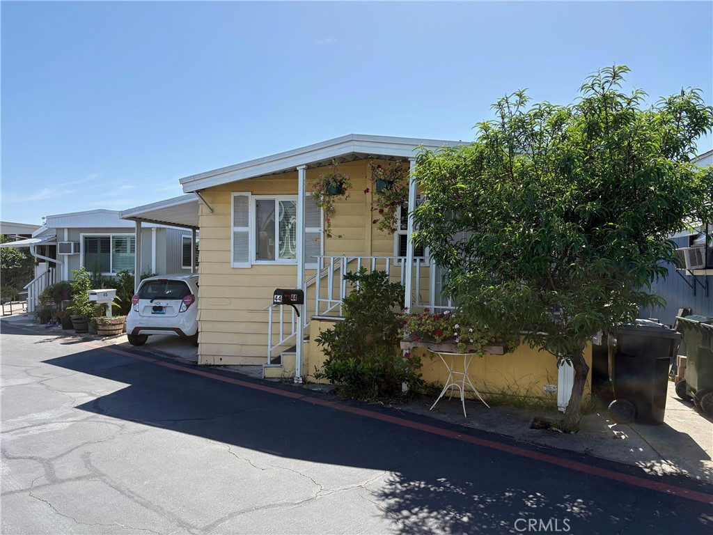 1850 W Orangethorpe Avenue 44