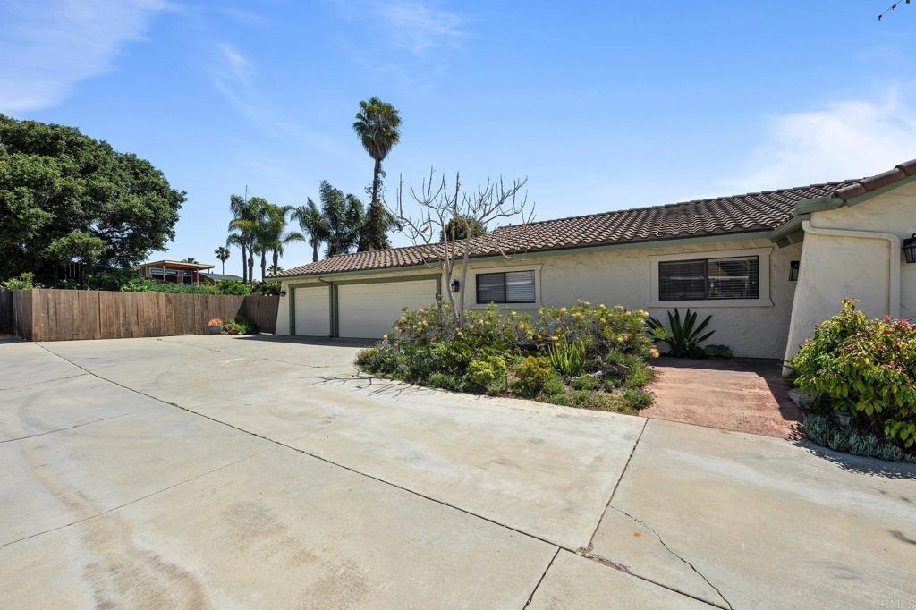 1812 Laurel Road