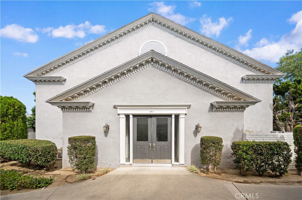 1611 S Pomona D13
