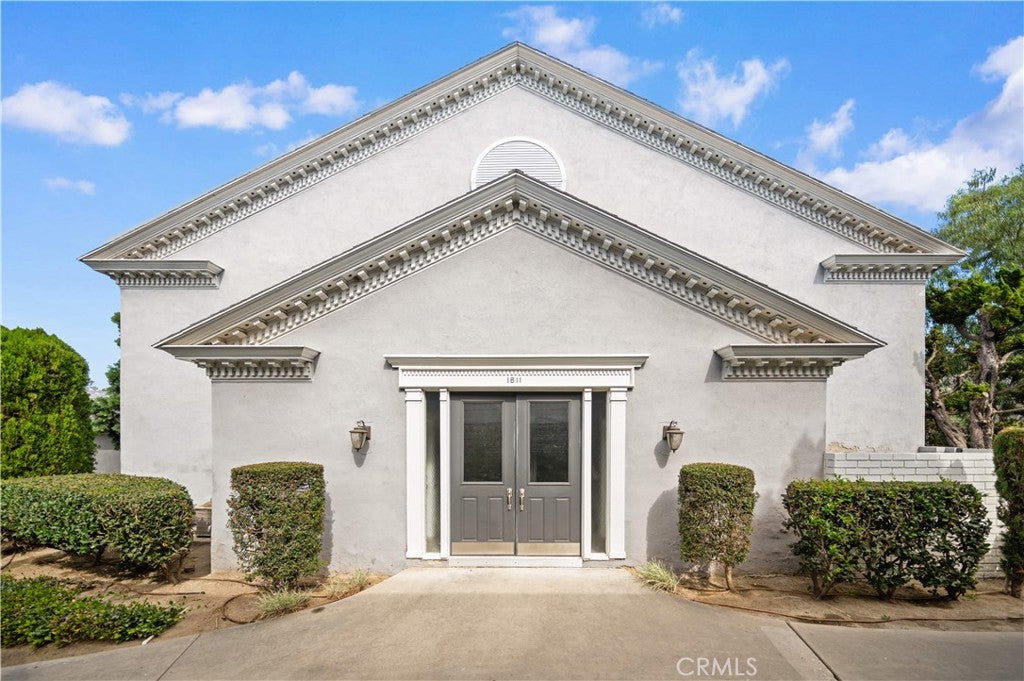 1611 S Pomona D13