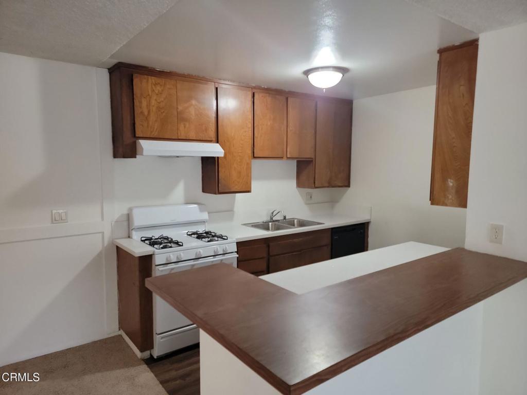 207 W Channel Islands Boulevard 207