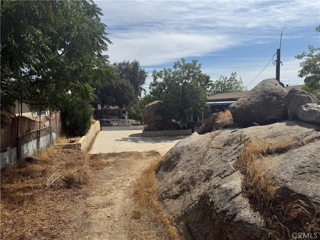 Perris, California 92570, United States, 3 Bedrooms Bedrooms, ,2 BathroomsBathrooms,Residential,Active,213058