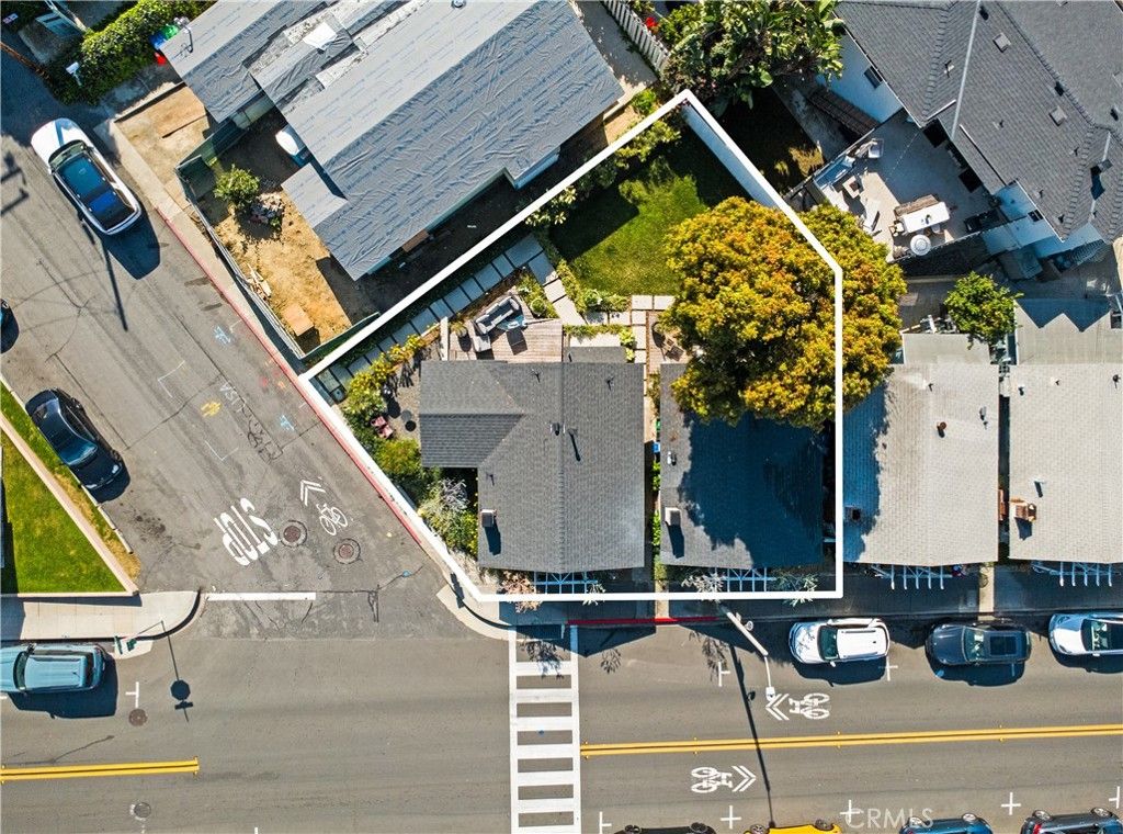 Photo of 389 Park, Laguna Beach, CA 92651 (MLS # LG26046547)