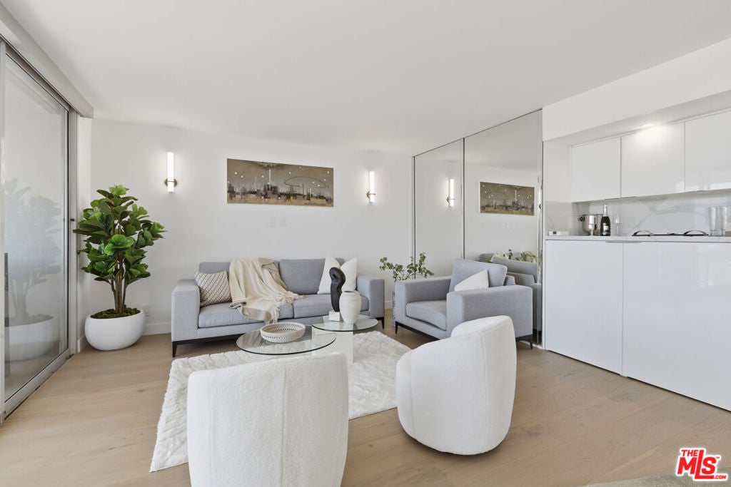 201 Ocean Avenue 1910B