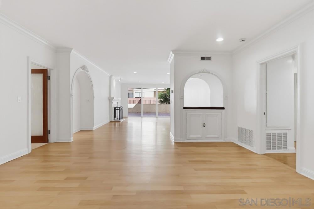 1520 Camden 106