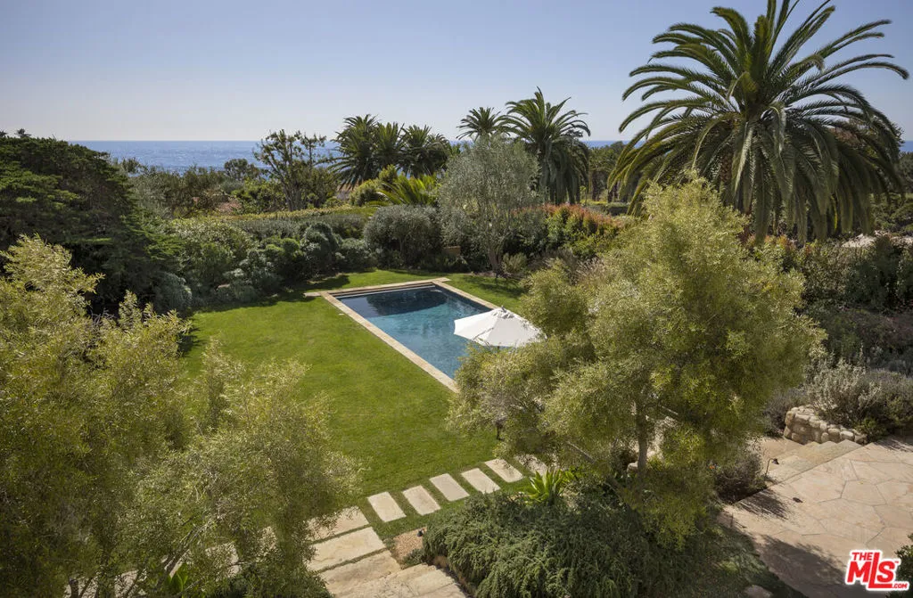 Santa Barbara, California 93110, United States, 4 Bedrooms Bedrooms, ,4 BathroomsBathrooms,Residential,Active,94303