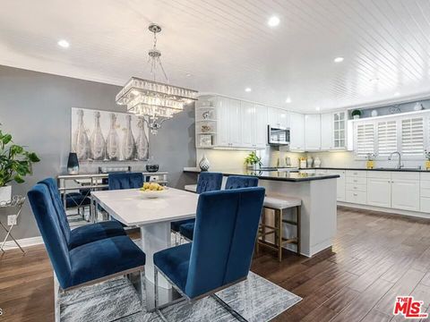 Photo of 17213 Palisades Circle, Pacific Palisades, CA 90272 (MLS # 25622479)