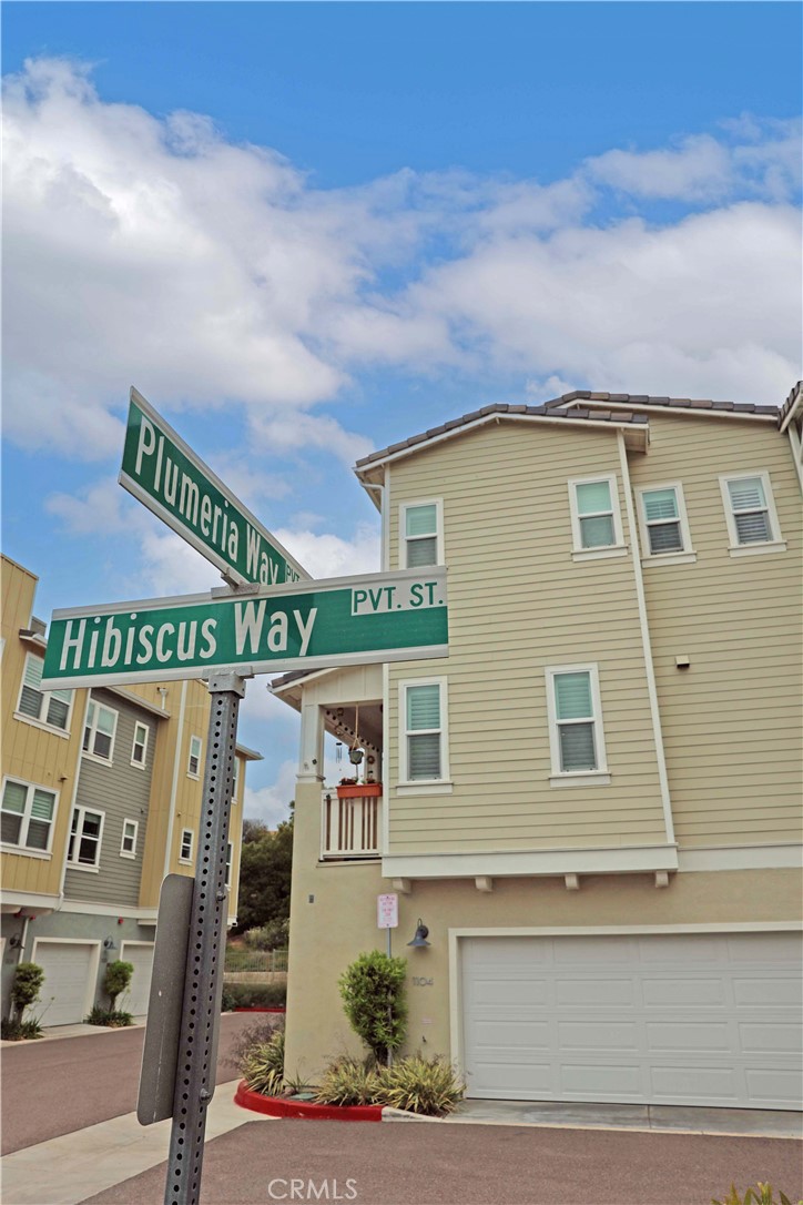 1104 Hibiscus Way
