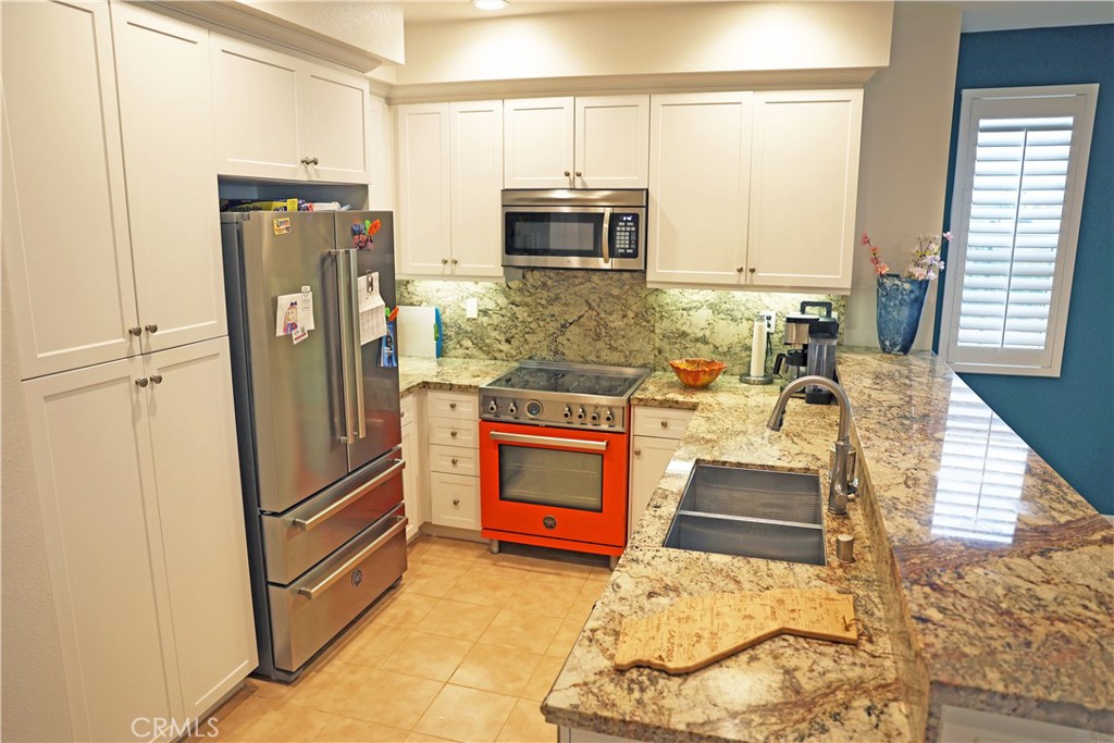 1104 Hibiscus Way