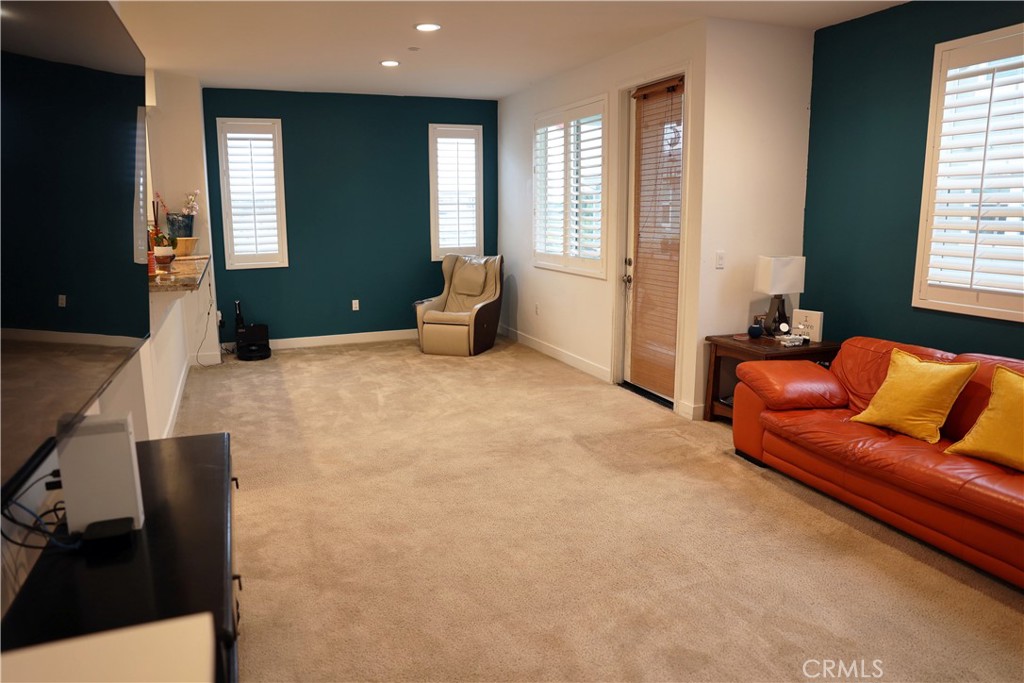 1104 Hibiscus Way
