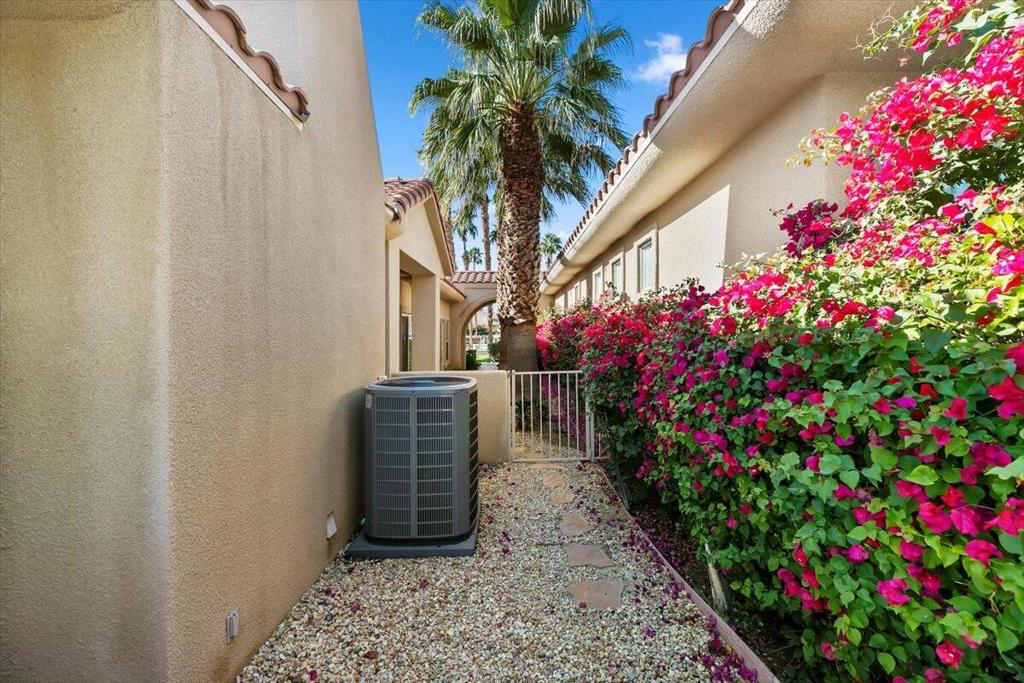 Rancho Mirage C.C. - Residential