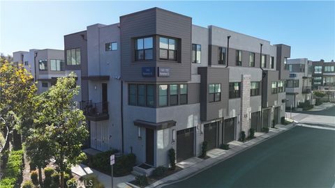 Photo of 11053 Momentum Dr, Rancho Cucamonga, CA 91730 (MLS # AR26007698)