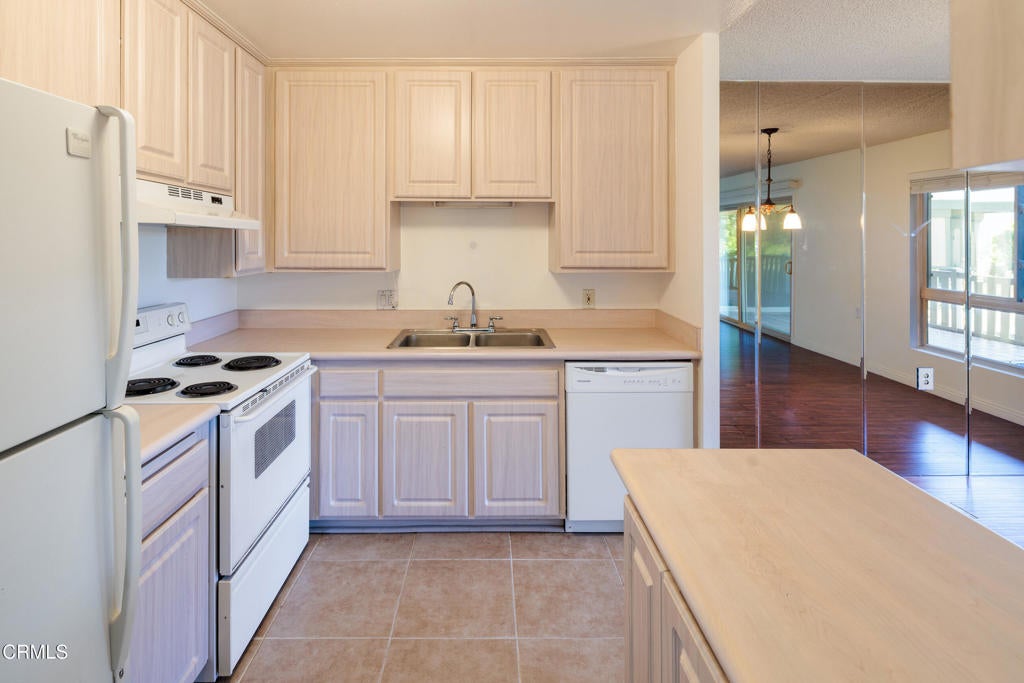 324 Chestnut Hill Court 14