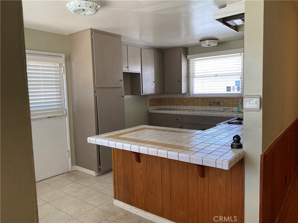 5117 E Flagstone