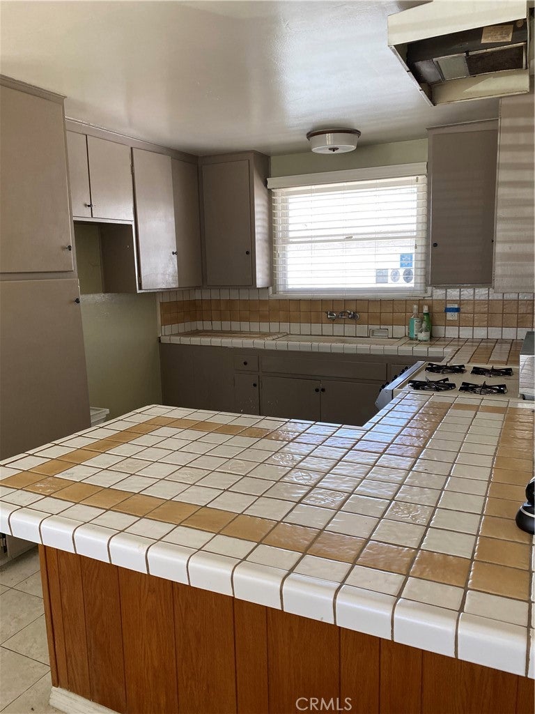 5117 E Flagstone