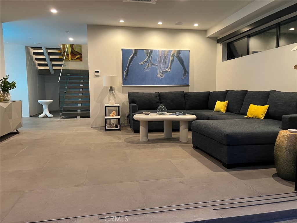 Emerald Bay (EB) - Residential Lease