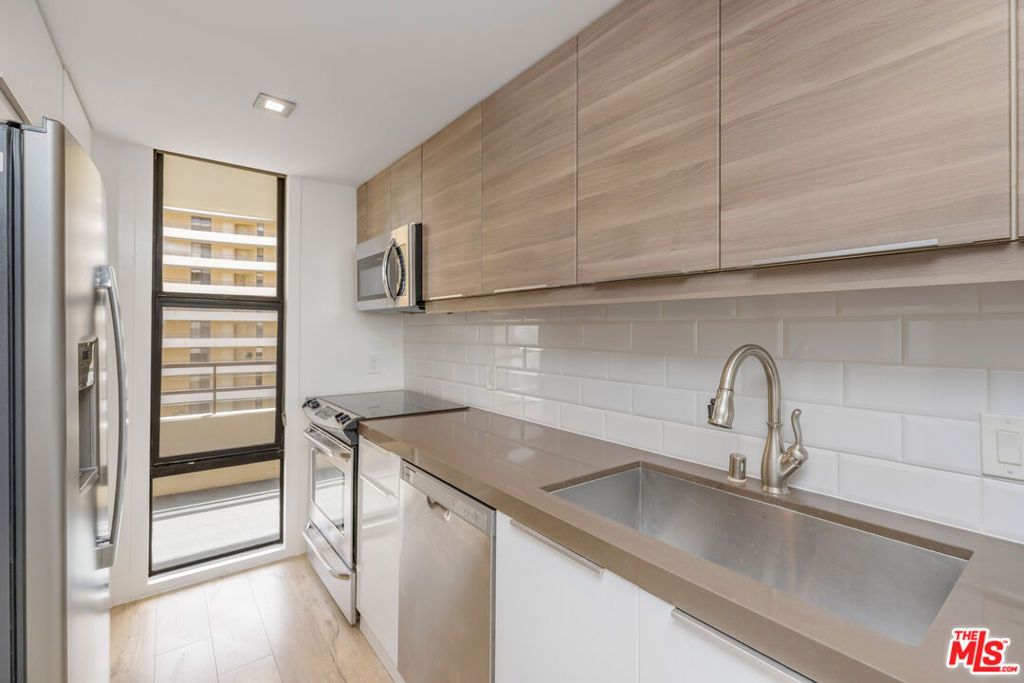 Photo of 4316 Marina City Dr Dr #629, Marina Del Rey, CA 90292 (MLS # 26665559)