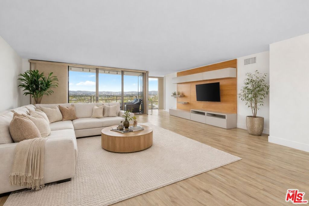 Photo of 4316 Marina City Dr Dr #629, Marina Del Rey, CA 90292 (MLS # 26665559)