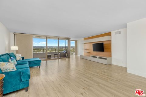 Photo of 4316 Marina City Dr Dr #629, Marina Del Rey, CA 90292 (MLS # 26665559)